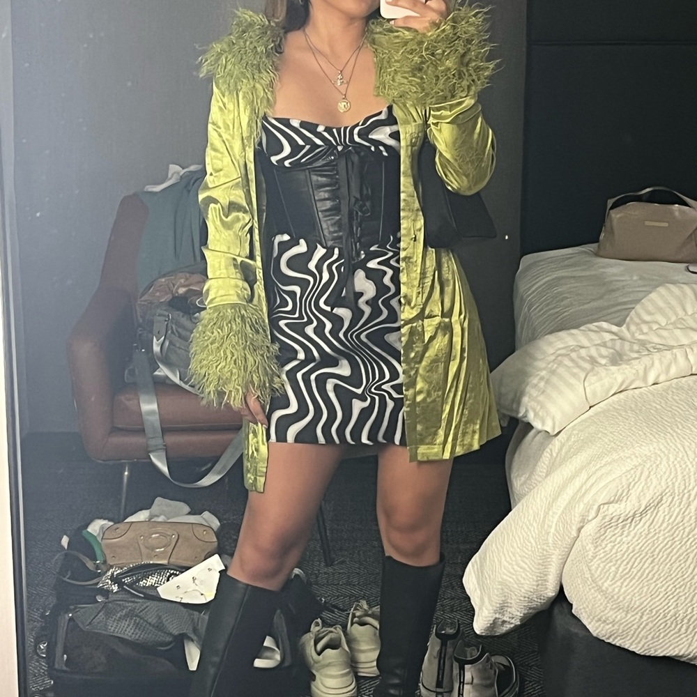 Faux Fur Satin Top *unbranded *